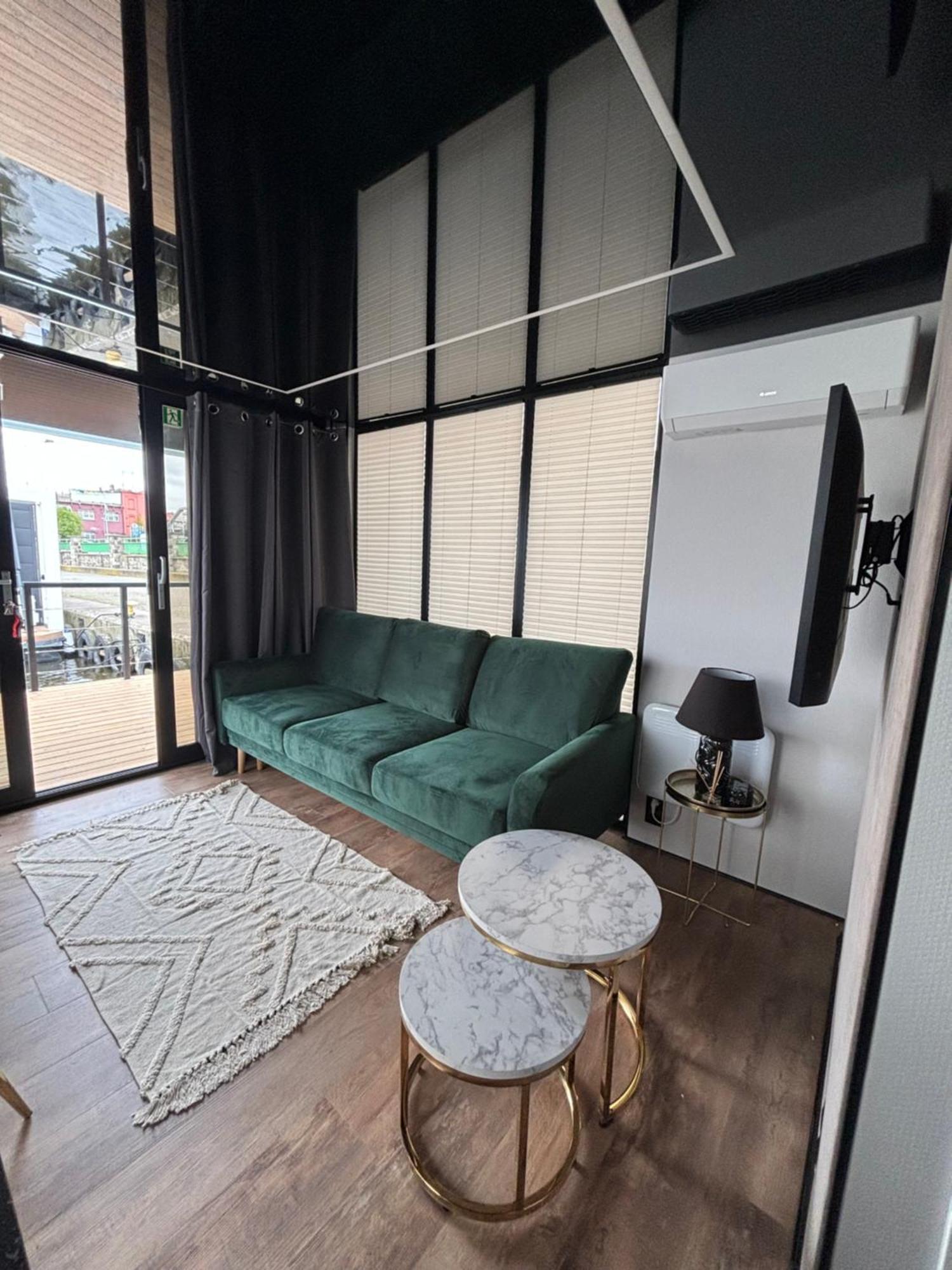 Houseboat Energyapart ชเตชชิน ภายนอก รูปภาพ
