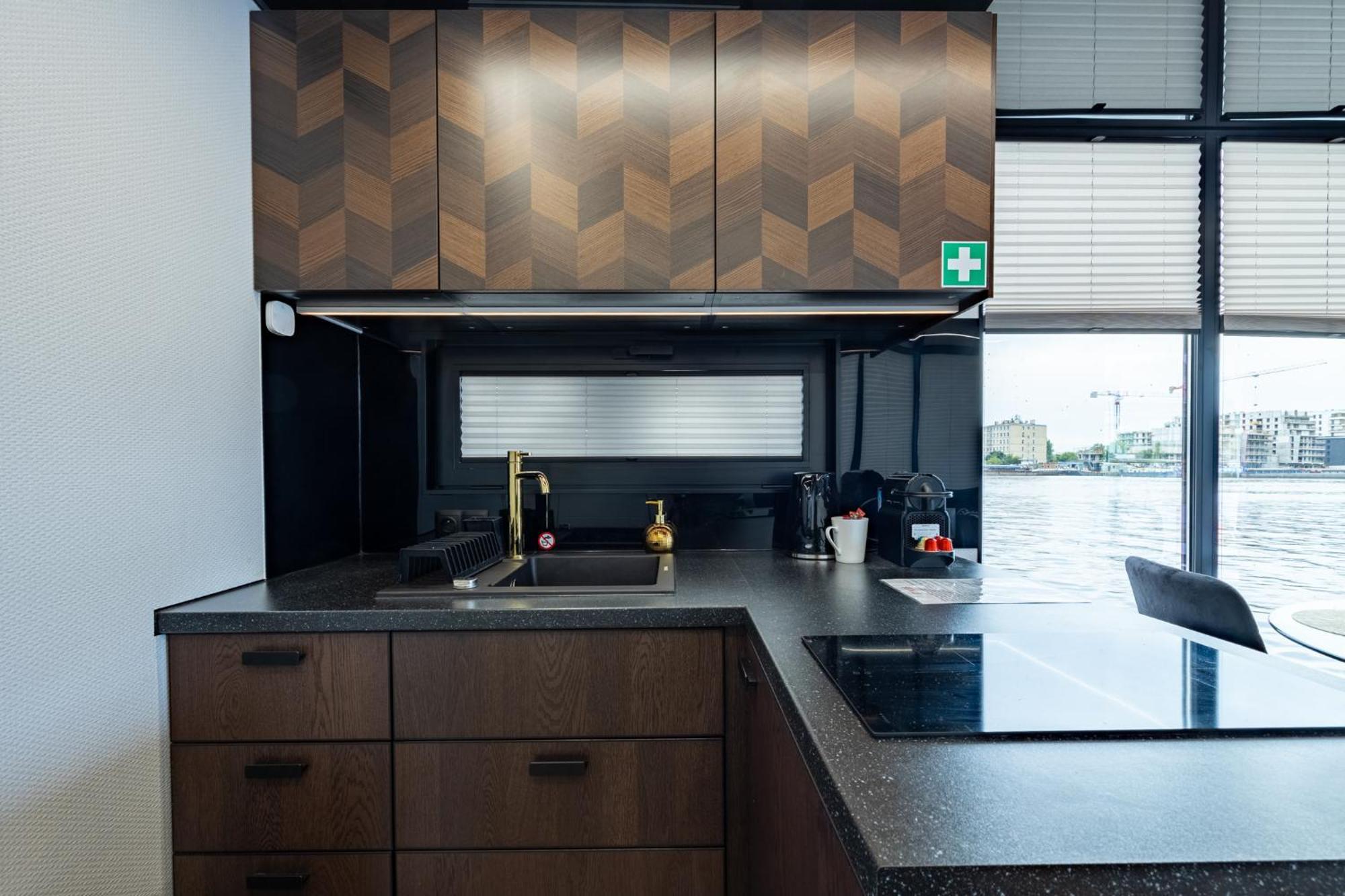 Houseboat Energyapart ชเตชชิน ภายนอก รูปภาพ