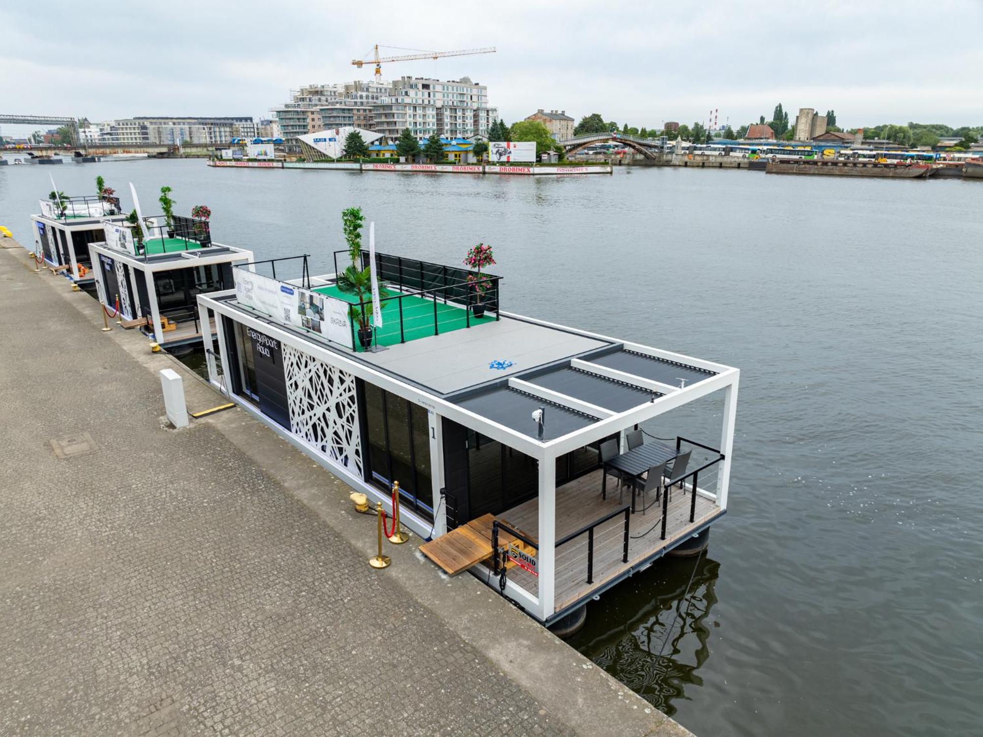 Houseboat Energyapart ชเตชชิน ภายนอก รูปภาพ